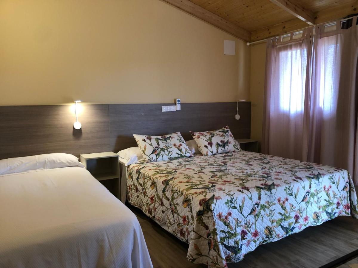 Hostal La Posada De Mari La Cabrera Eksteriør bilde